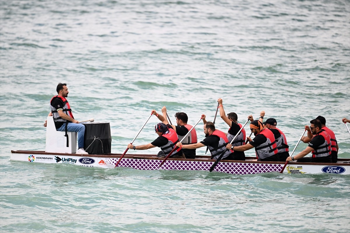 Kayseri'de Yamula Barajı gölündeki Dragon Festivali seri yarışlarla başladı. Kocasinan Belediyesi...