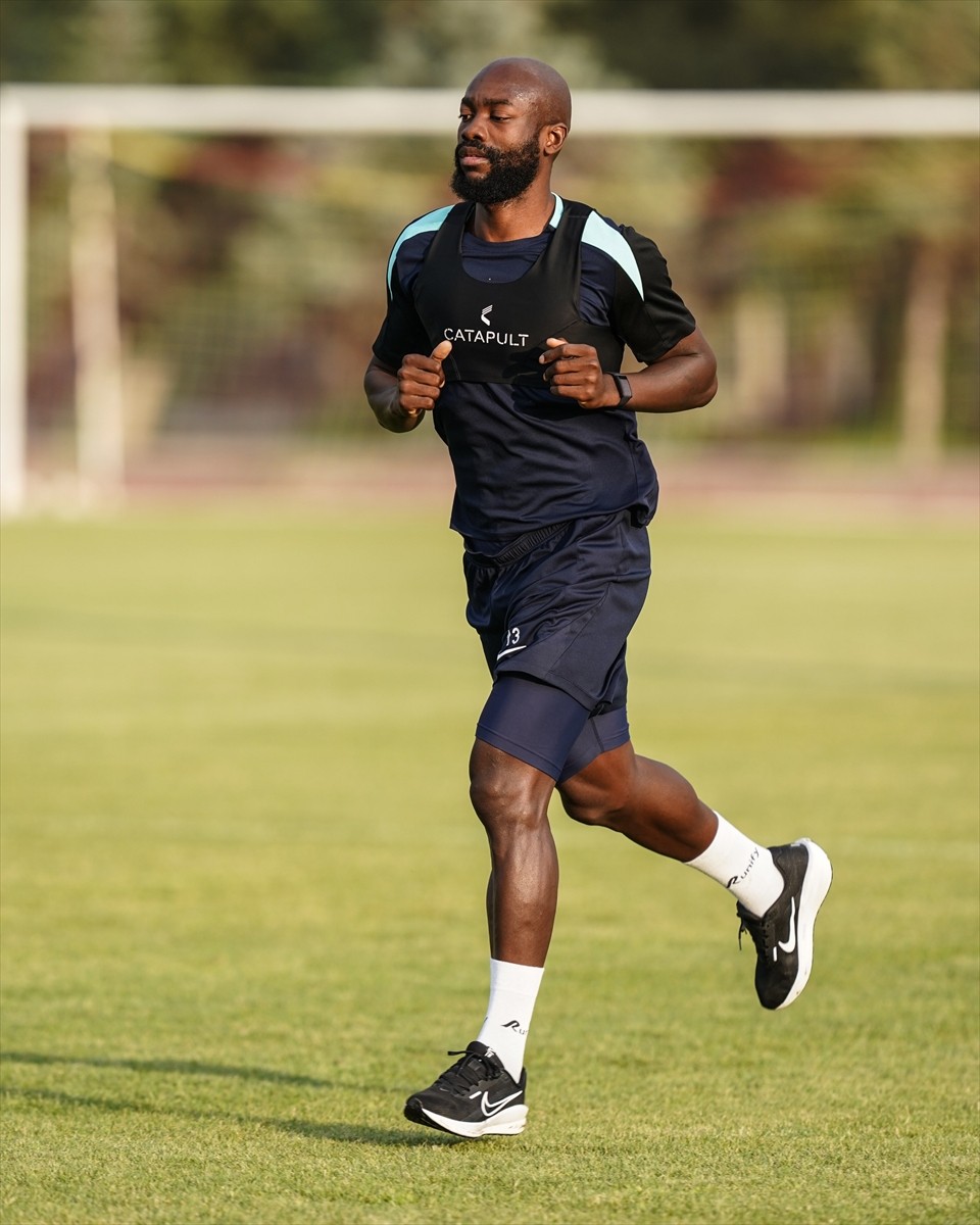 Kayserispor, Trendyol Süper Lig 2024-2025 sezonunun hazırlıklarına kulüp tesislerinde...