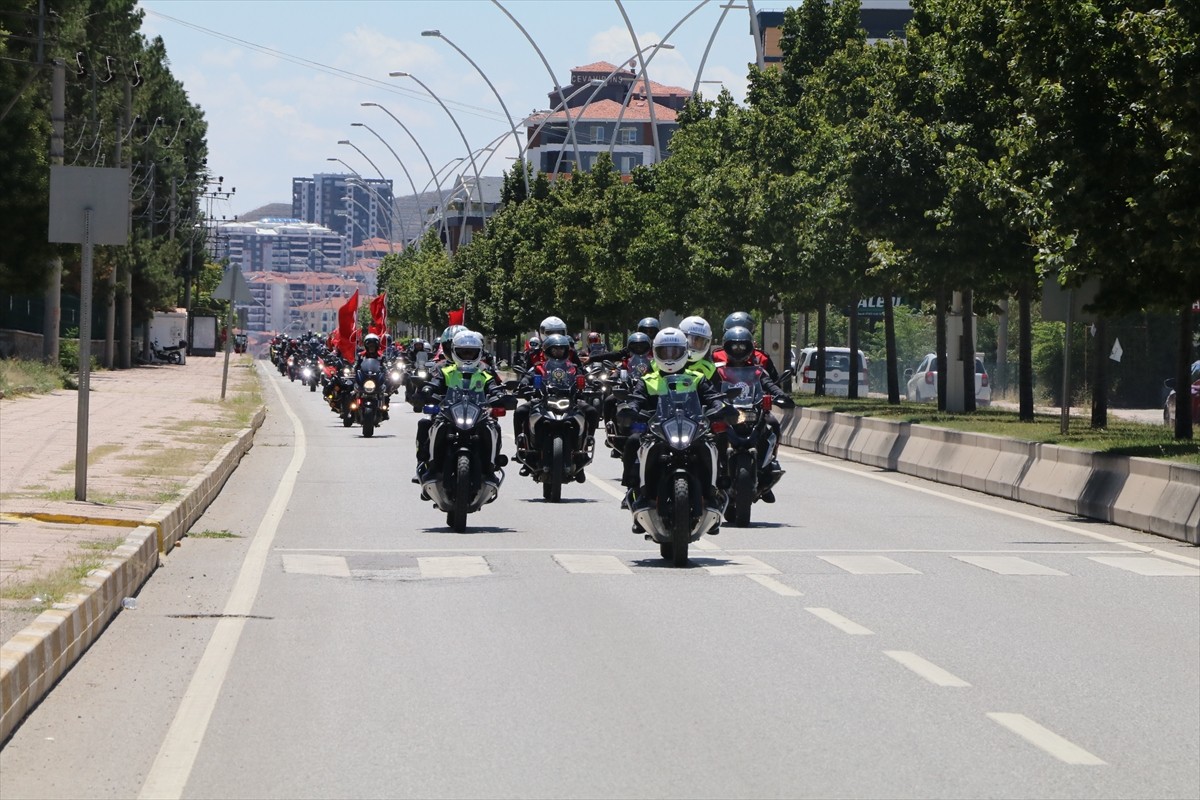 Kurtuluş Savaşı'nda, İstanbul ve Rusya'dan deniz yoluyla İnebolu Limanı'na gelen cephanelerin...
