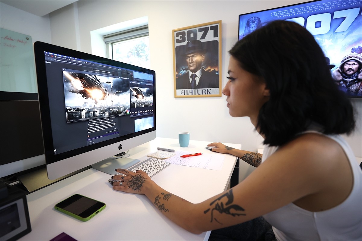 Mersin'de oyuncu kadrosu, senaryosu ve sahnelerinin tamamı yapay zeka programlarında üretilen uzun...