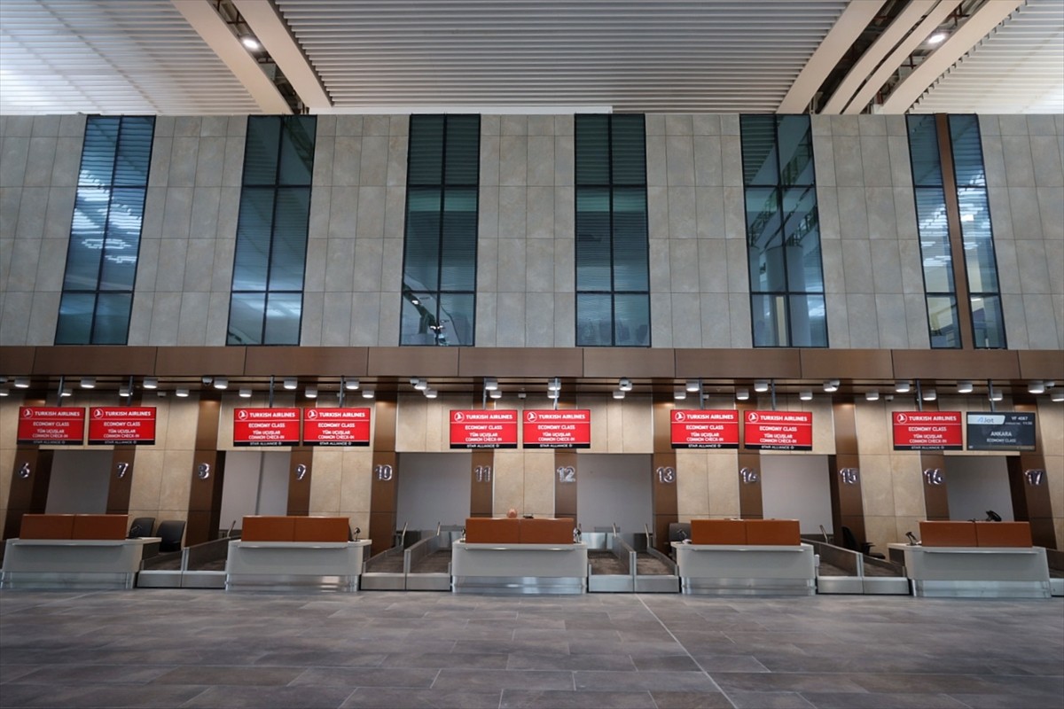 Mersin'de yapılan Çukurova Uluslararası Havalimanı'nın resmi açılışının, 10 Ağustos'ta...