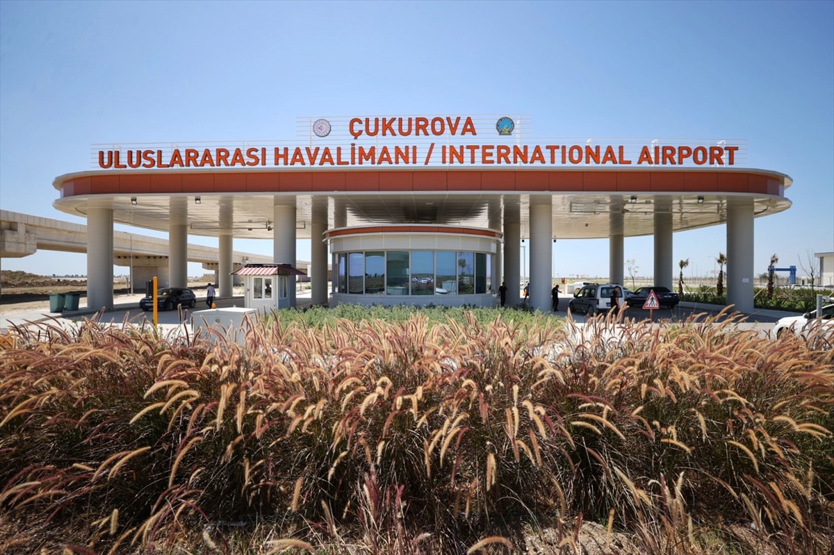 Mersin'de yapılan Çukurova Uluslararası Havalimanı'nın resmi açılışının, 10 Ağustos'ta...