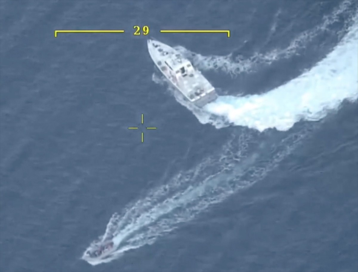 Milli Savunma Bakanlığı, Yunanistan'a ait sahil güvenlik unsurları tarafından Türk kara sularına...