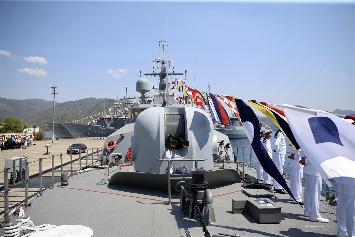 Muğla'nın Marmaris ilçesindeki Aksaz Deniz Üssü'nde, TCG Kuşadası ve TCG Kumkale gemilerinin Katar...