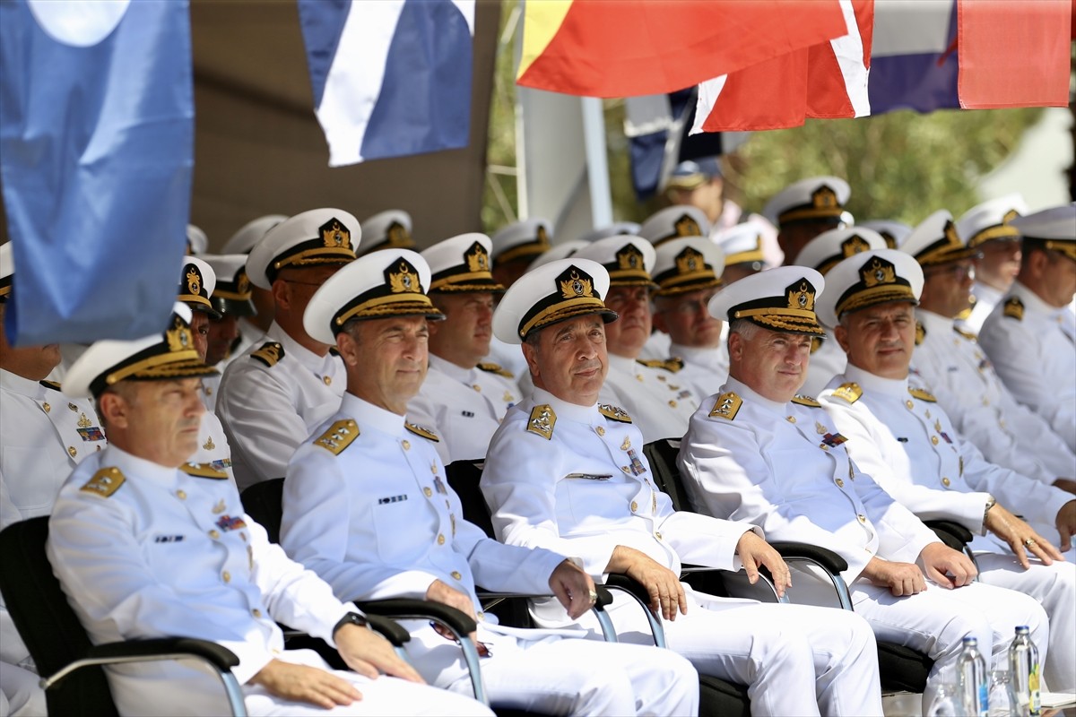 Muğla'nın Marmaris ilçesindeki Aksaz Deniz Üssü'nde, TCG Kuşadası ve TCG Kumkale gemilerinin Katar...