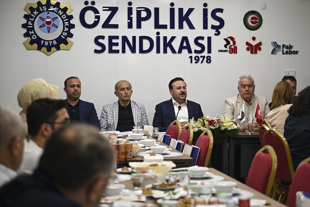 Öz-İplik İş Sendikası Genel Başkanı Rafi Ay, 24 Temmuz Gazeteciler ve Basın Bayramı dolayısıyla...