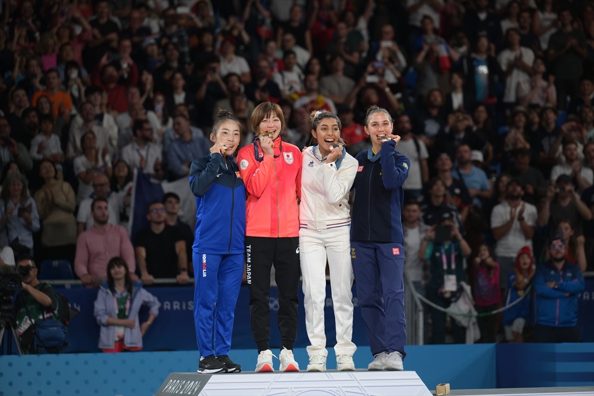 Paris 2024 Olimpiyat Oyunları'da ilk gününde yapılan judo müsabakalarında kadınlar 48 kiloda Japon...