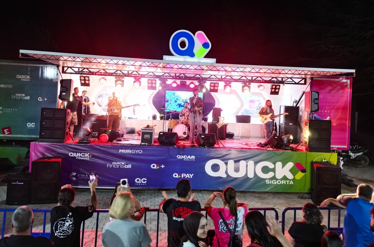 Quick Sigorta, motosiklet tutkunlarını 1. Quick Sigorta Isparta Gölcük Motofest'te buluşturdu.