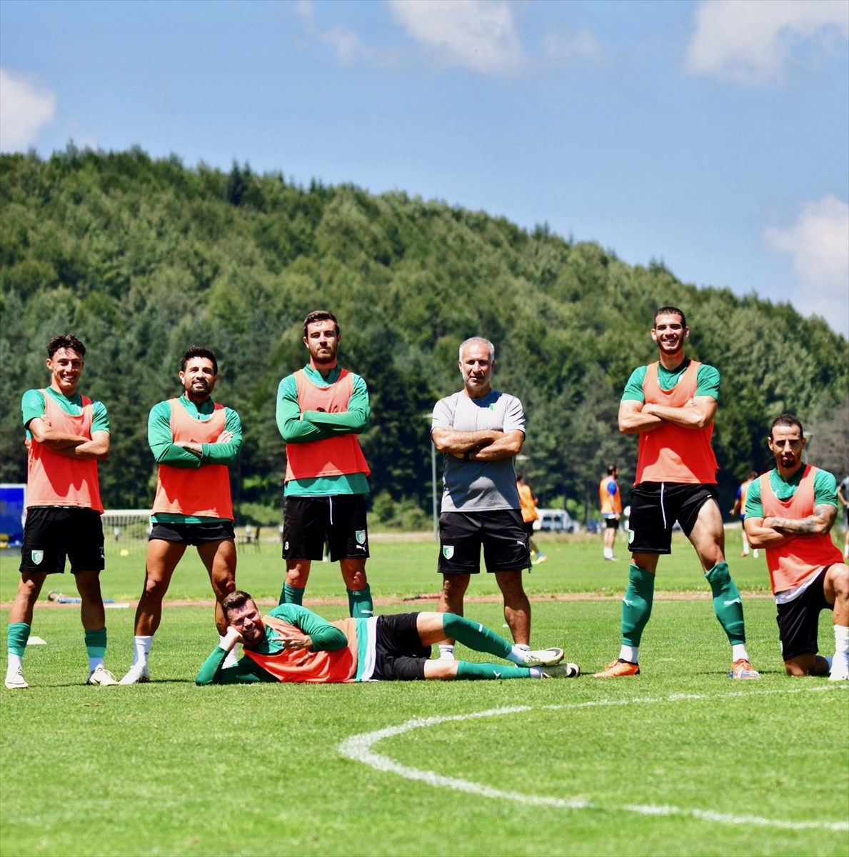 Süper Lig'in yeni ekiplerinden Bodrum FK, yeni sezon hazırlıklarına Düzce'deki Serkan Acar Topuk...