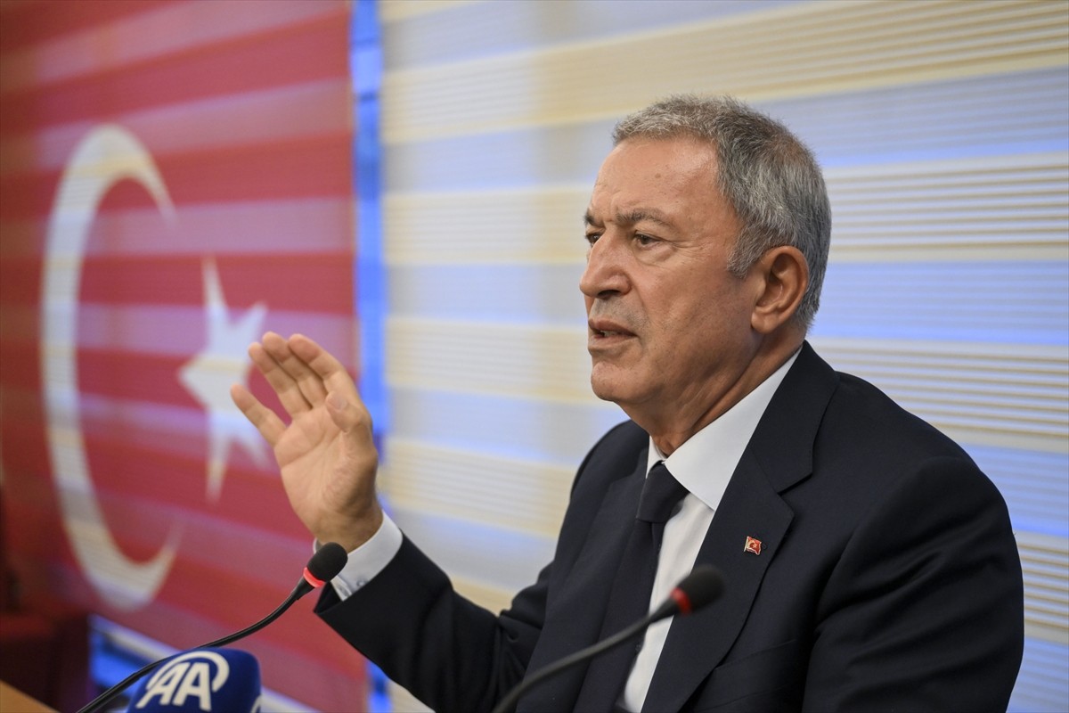 TBMM Milli Savunma Komisyonu Başkanı ve AK Parti Kayseri Milletvekili Hulusi Akar,  Birlik...