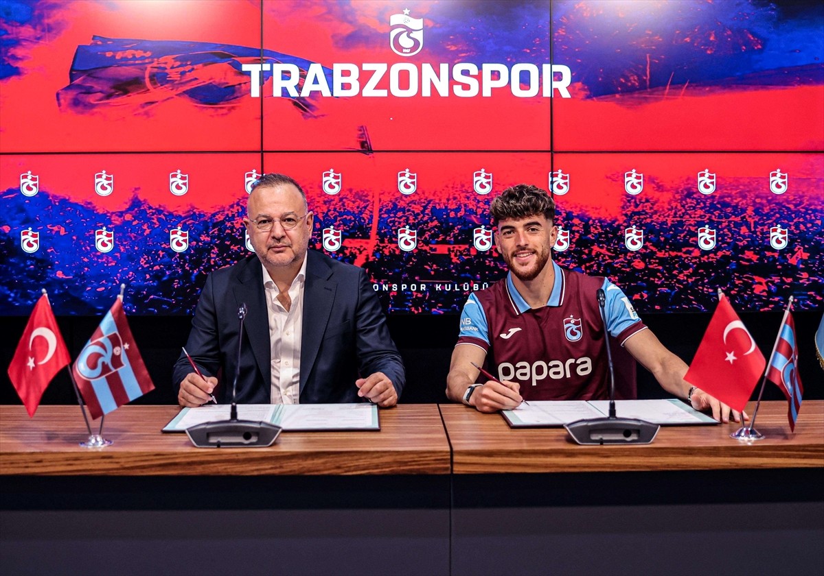 Trabzonspor Kulübü, 23 yaşındaki Portekizli oyuncu Pedro Jorge Gonçalves Malheiro ile sözleşme...