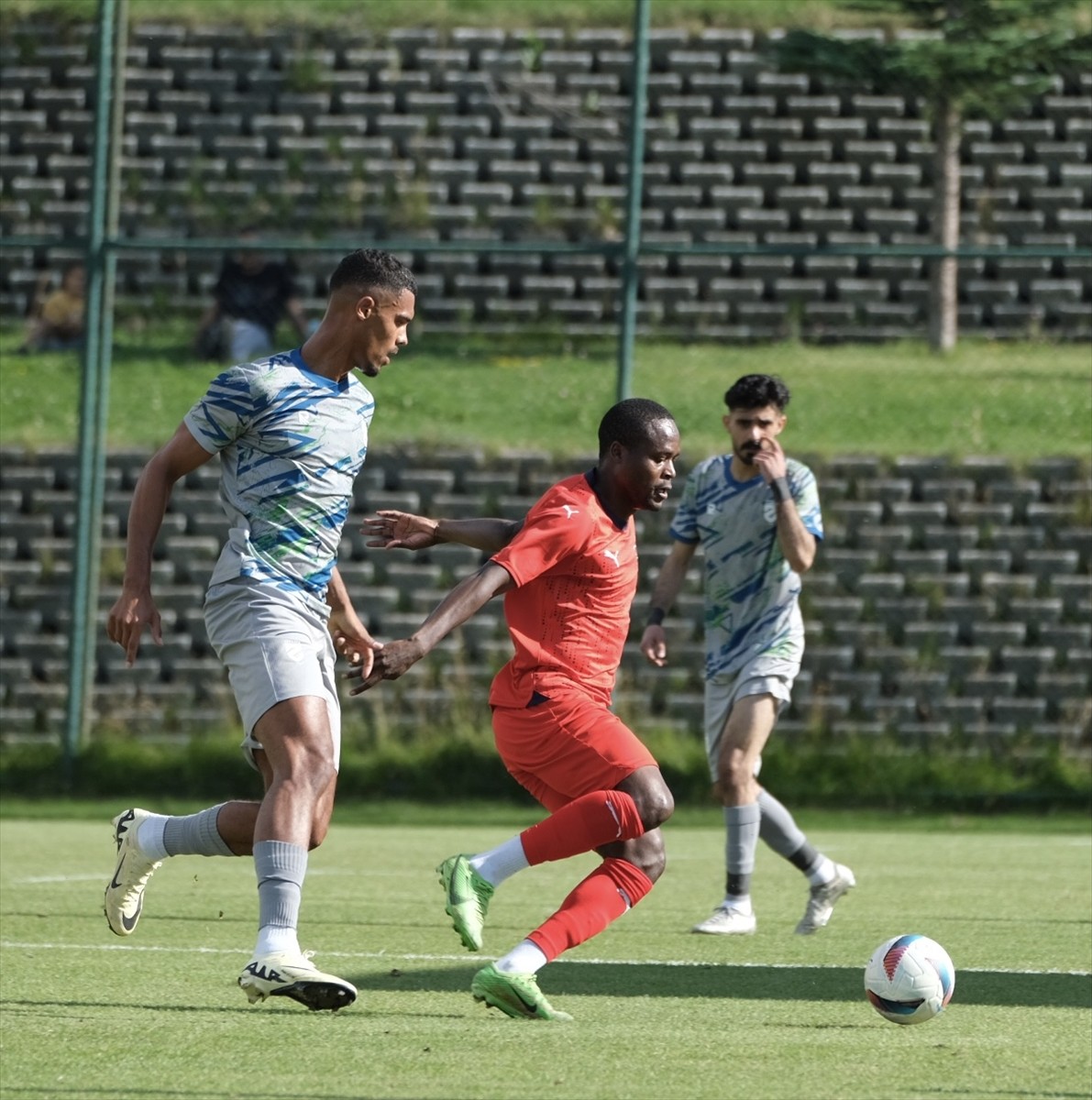 Trendyol Süper Lig ekiplerinden Atakaş Hatayspor, Erzurum kampındaki dördüncü hazırlık maçında...