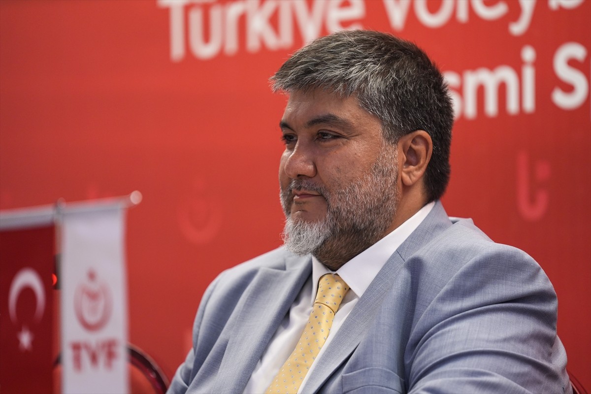 Türkiye Voleybol Federasyonu (TVF) ile Uzman Posta arasında sponsorluk anlaşması Ankara'da...