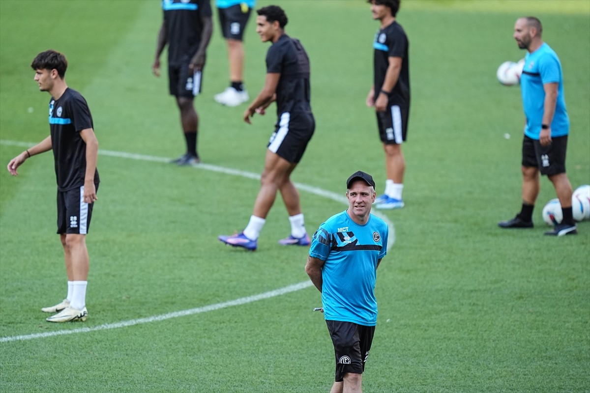 UEFA Şampiyonlar Ligi 2. eleme turu rövanş maçında yarın Fenerbahçe'ye konuk olacak Lugano...