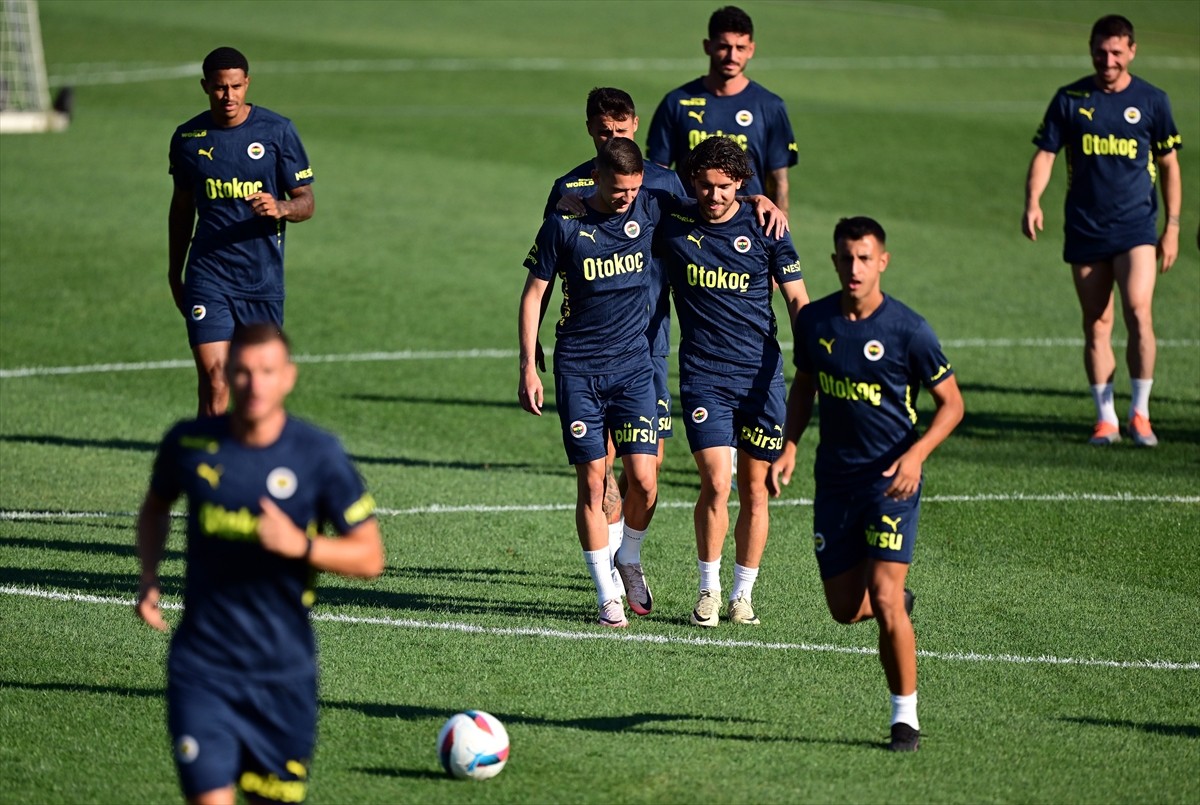 UEFA Şampiyonlar Ligi 2. eleme turu rövanşında yarın İsviçre'nin Lugano ekibini konuk edecek...