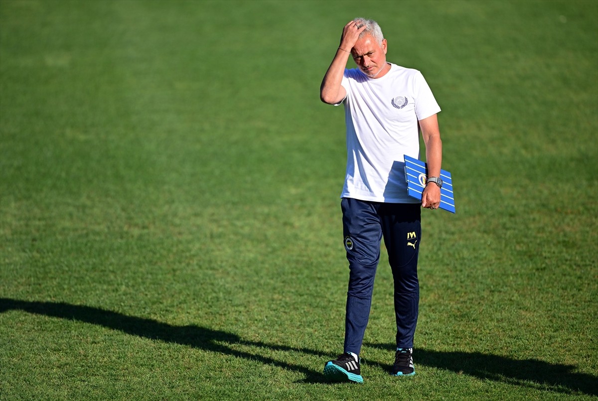 UEFA Şampiyonlar Ligi 2. eleme turu rövanşında yarın İsviçre'nin Lugano ekibini konuk edecek...