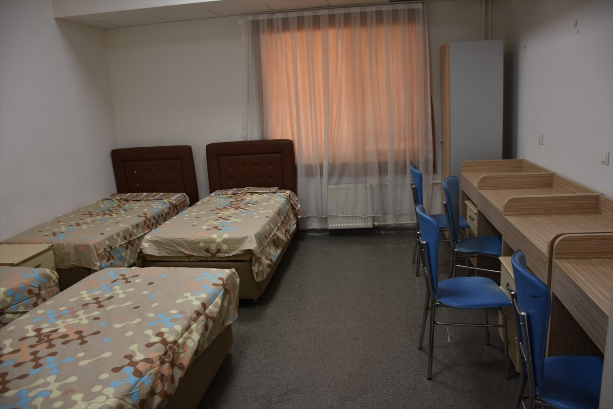 Adıyaman'da 6 Şubat 2023’deki Kahramanmaraş merkezli depremlerde afetzedelere ev sahipliği yapan...