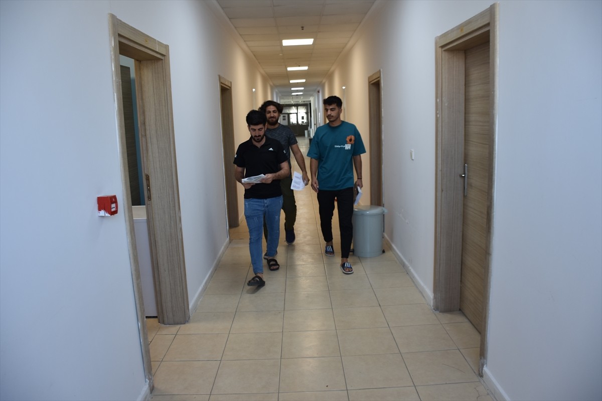 Adıyaman'da 6 Şubat 2023’deki Kahramanmaraş merkezli depremlerde afetzedelere ev sahipliği yapan...