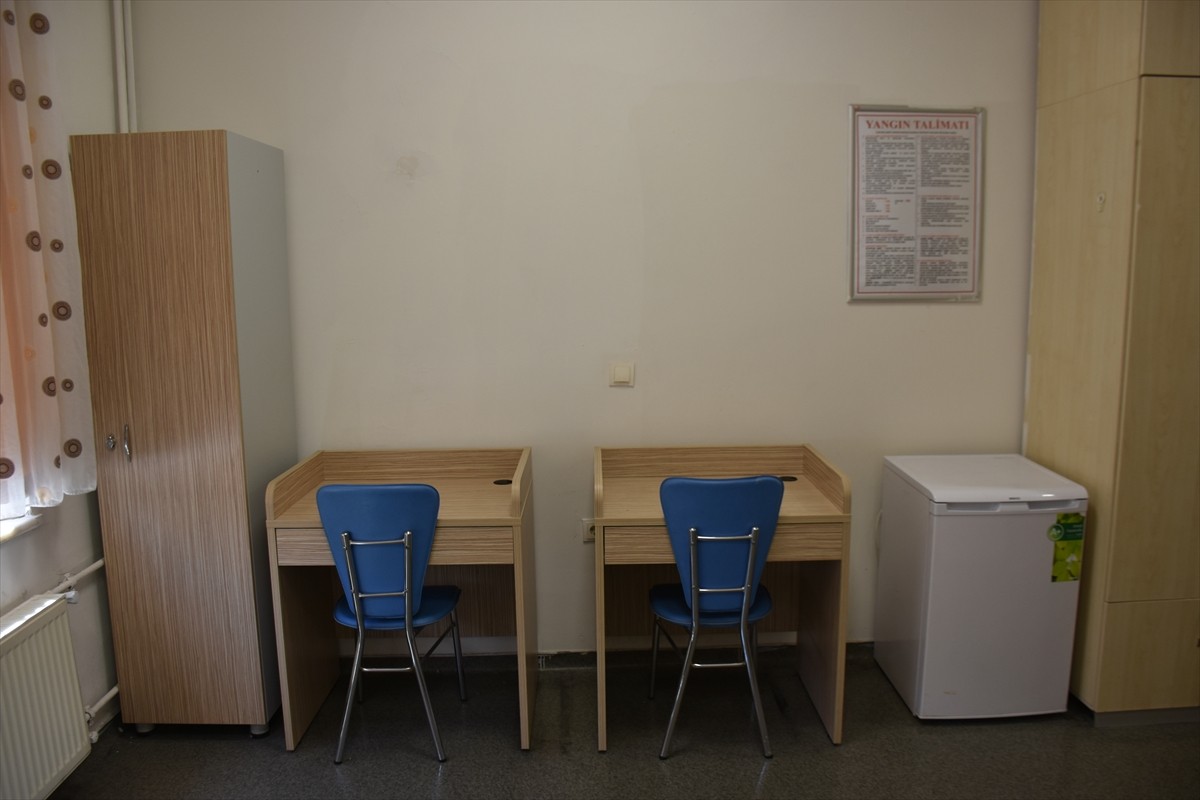 Adıyaman'da 6 Şubat 2023’deki Kahramanmaraş merkezli depremlerde afetzedelere ev sahipliği yapan...