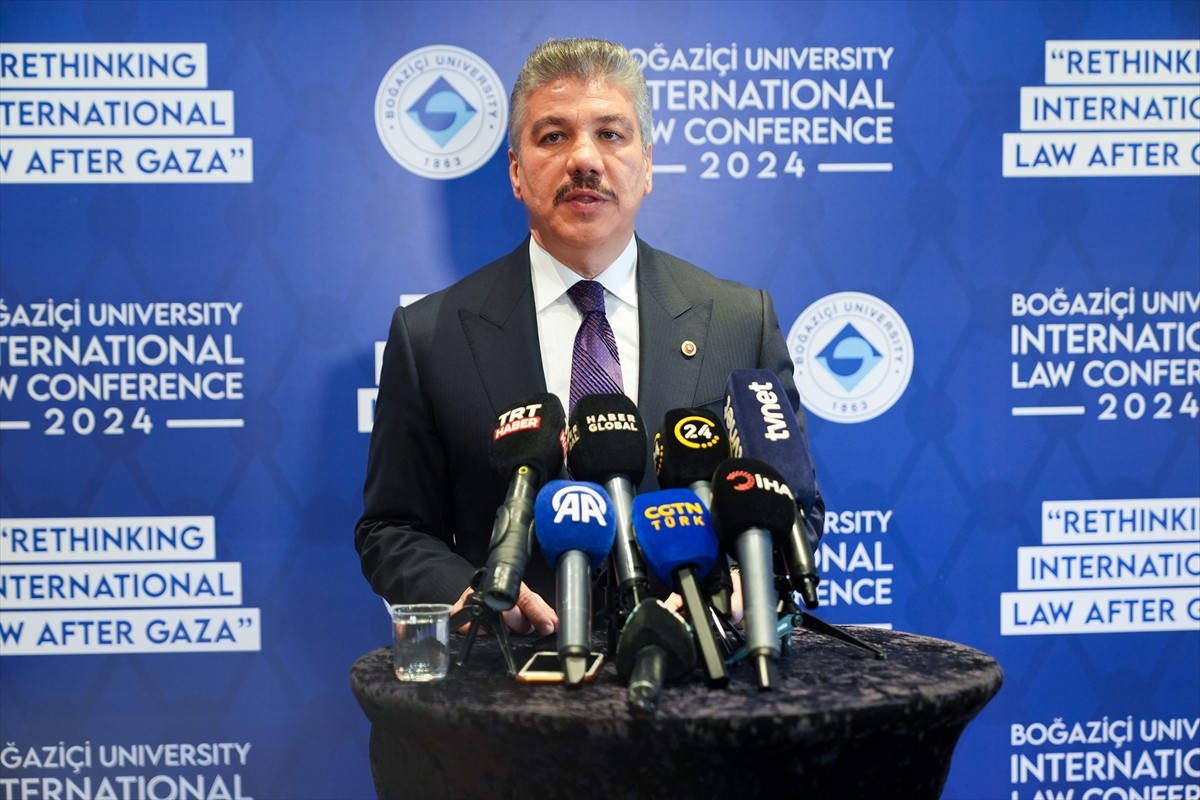 Anadolu Ajansının (AA) Global İletişim Ortağı olduğu, Boğaziçi Üniversitesi Hukuk Fakültesince...