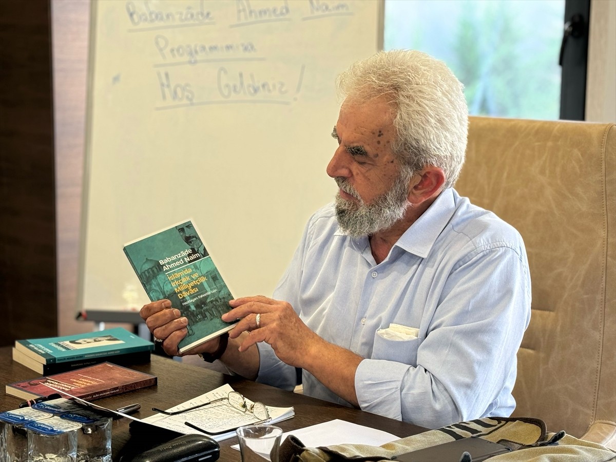 Babanzade Ahmed Naim Efendi, Yeni Dünya Vakfında düzenlenen "Eyüpsultan'ın Ebedi Sakinleri"...