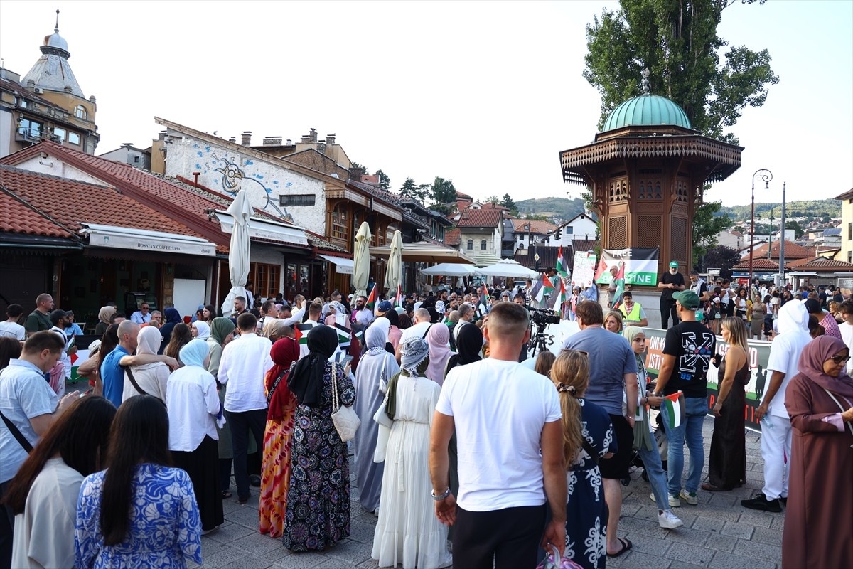 Bosna Hersek'in başkenti Saraybosna'da Hamas Siyasi Büro Başkanı İsmail Heniyye'nin İran'da...