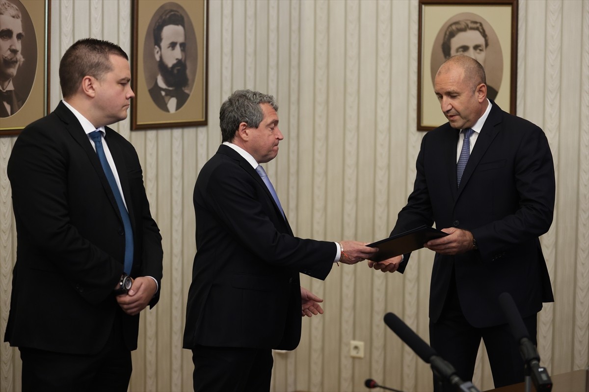 Bulgaristan Parlamentosunda en küçük gruba sahip Böyle Bir Halk Var (İTN) Partisinin...