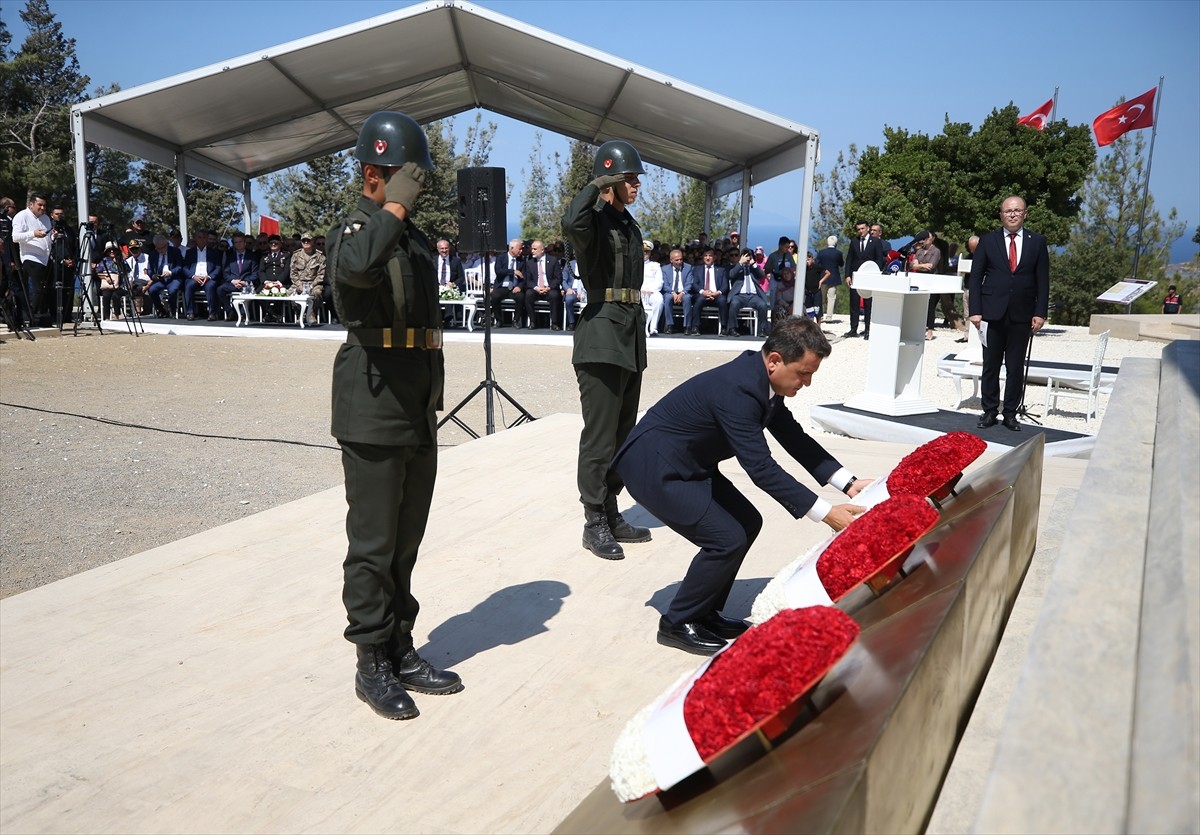 Çanakkale'de, Anafartalar Zaferi'nin 109. yıl dönümü dolayısıyla Tarihi Gelibolu Yarımadası'ndaki...