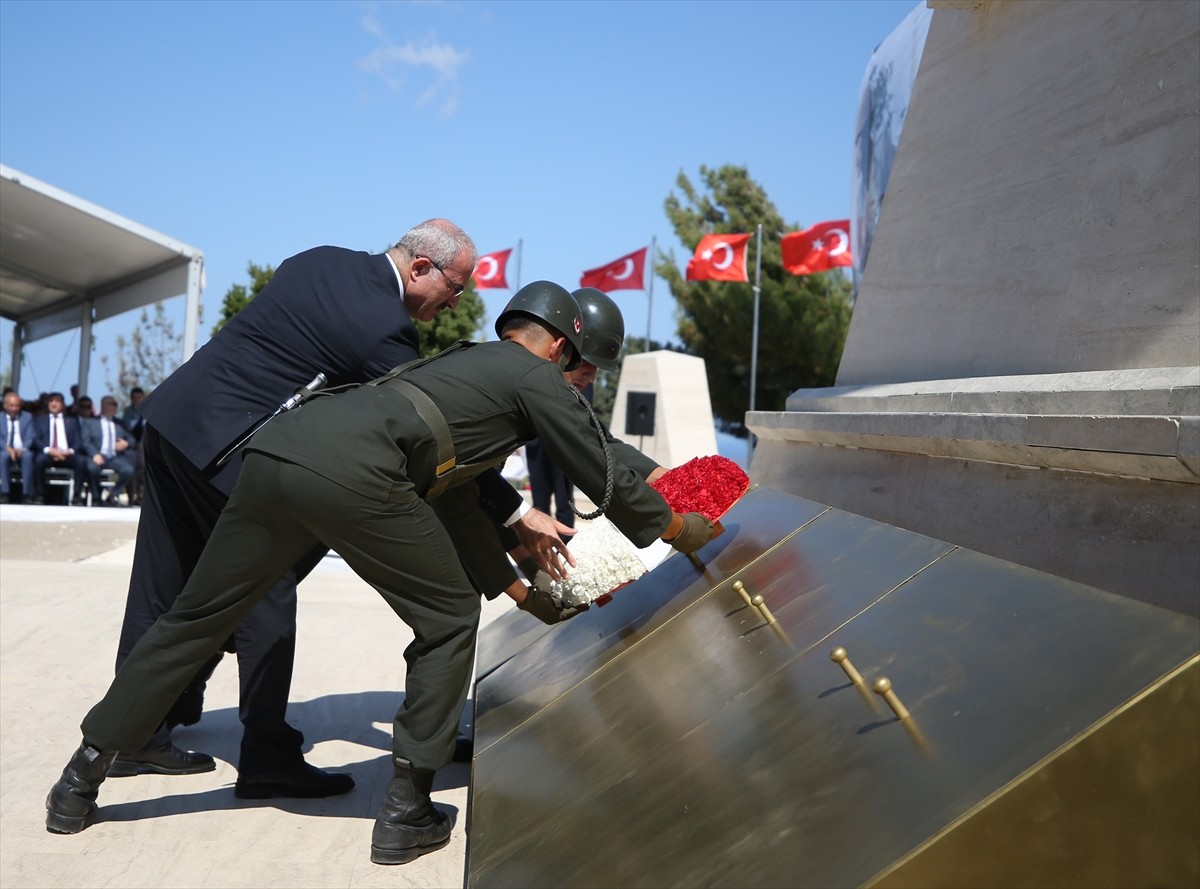 Çanakkale'de, Anafartalar Zaferi'nin 109. yıl dönümü dolayısıyla Tarihi Gelibolu Yarımadası'ndaki...
