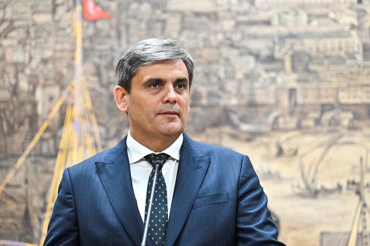 Dışişleri Bakanı Hakan Fidan (sağda) ve Karadağ Başbakan Yardımcısı ve Dışişleri Bakanı Ervin...