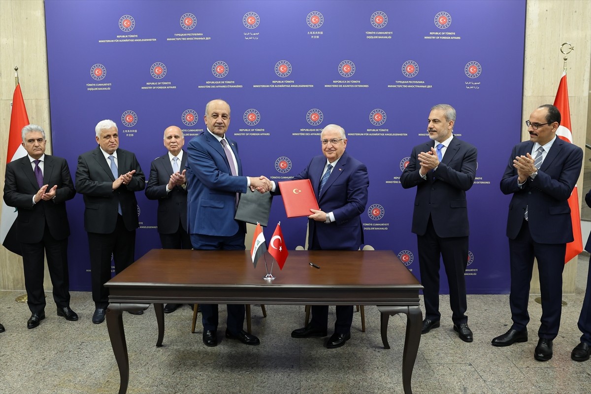 Dışişleri Bakanı Hakan Fidan ve Irak Başbakan Yardımcısı ve Dışişleri Bakanı Fuad Hüseyin eş...