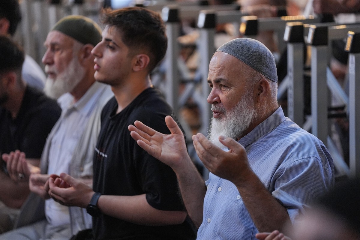 Diyanet İşleri Başkanı Prof. Dr. Ali Erbaş, Ayasofya-i Kebir Cami-i Şerifi'nde cuma namazında...