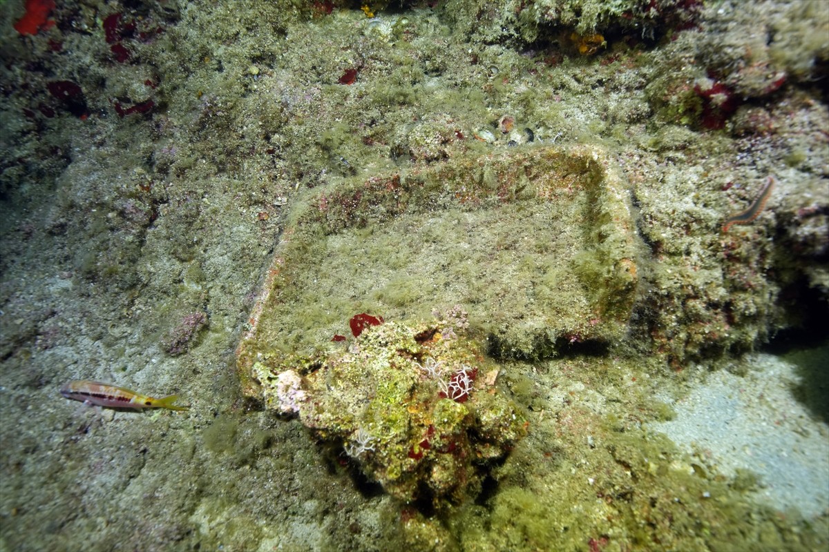  Dünyanın bilinen en eski batığı olarak nitelenen Kumluca Orta Tunç Çağı Batığı'nda arkeologların...