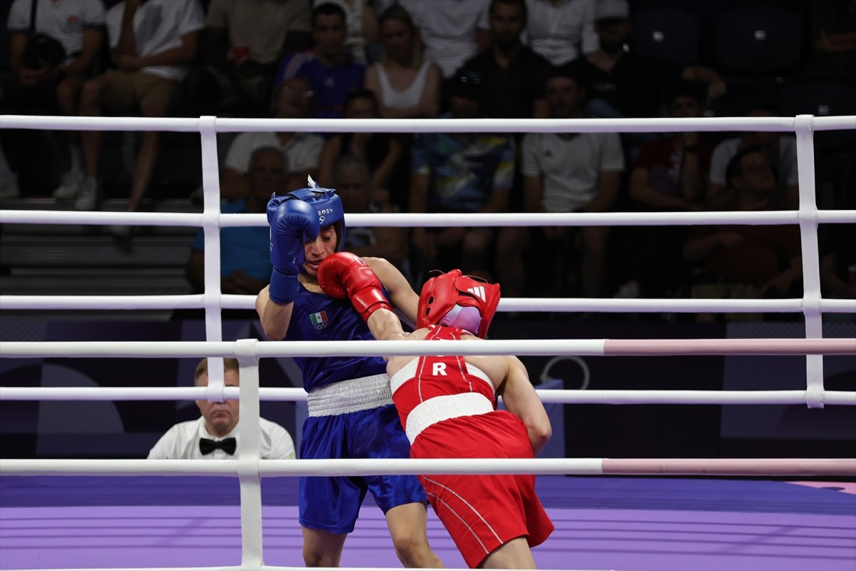 Fransa'nın Villepinte kentindeki North Paris Arena'da düzenlenen Paris 2024 Olimpiyat Oyunları'nda...