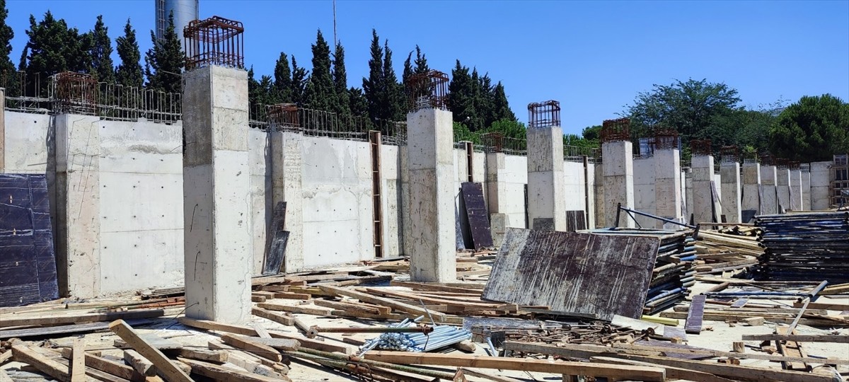 Gebze Teknik Üniversitesinde (GTÜ) inşaatına başlanan Ulusal Deprem ve Yapı Mühendisliği...