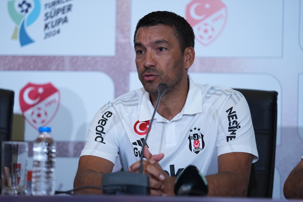 Geçen sezon Trendyol Süper Lig'de şampiyonluğa ulaşan Galatasaray ile Ziraat Türkiye Kupası'nı...