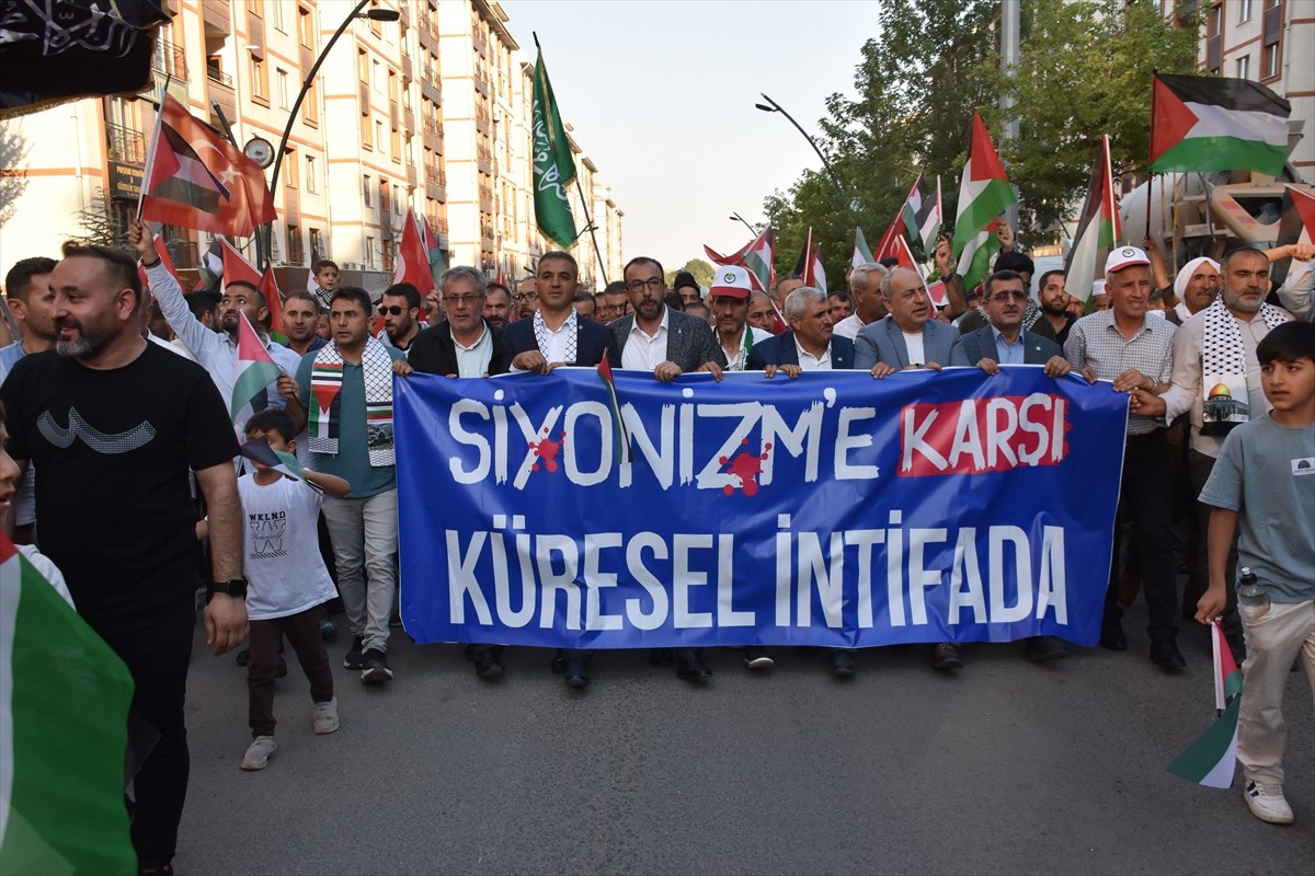 Hamas Siyasi Büro Başkanı İsmail Heniyye'nin suikasta uğraması ve İsrail'in Filistin'e yönelik...