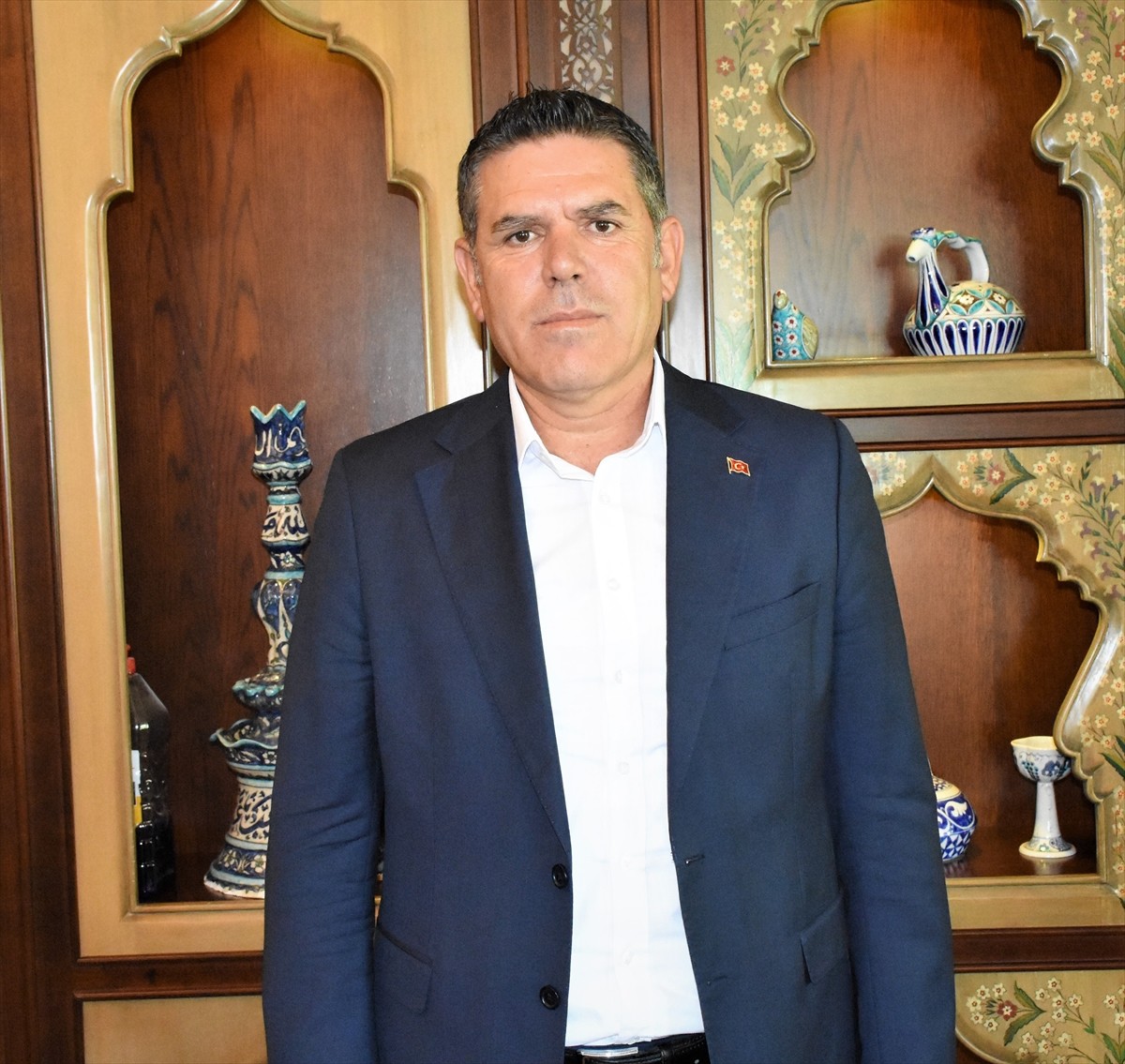 Hollanda'nın Lahey kentinde Uluslararası Adalet Divanı olarak hizmet veren Barış Sarayı'na Osmanlı...