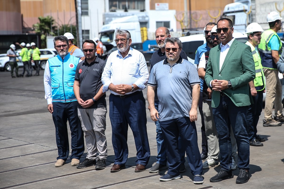 İHH İnsani Yardım Vakfı ve Kuveyt kurumlarınca hazırlanan gıda, hijyen, kıyafet, barınma ve sağlık...