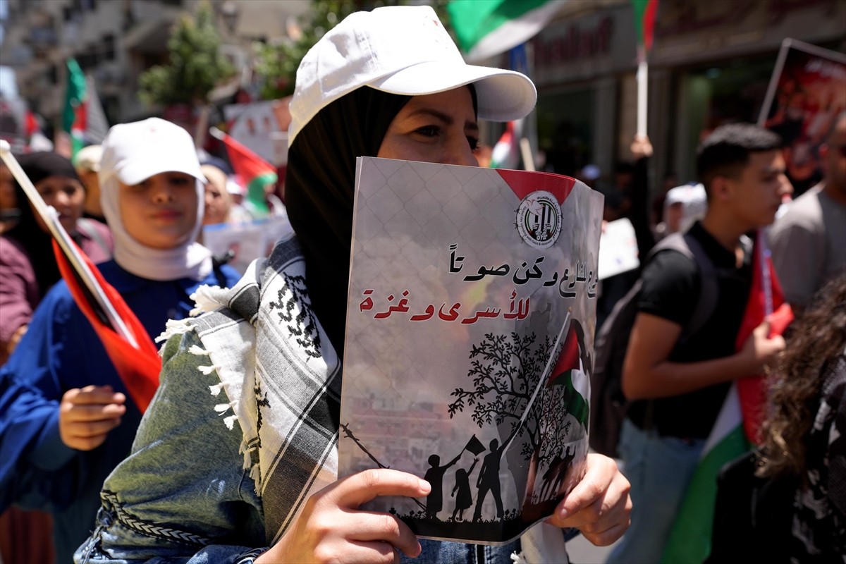 İşgal alındaki Batı Şeria'da "Gazze'ye ve İsrail Hapishanelerindeki Esirlere Destek" gösterileri...