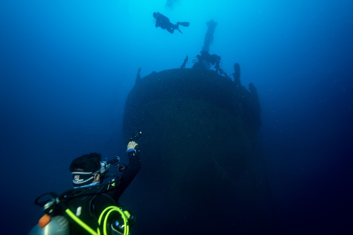 İskenderun Körfezi açıklarında, 2004 yılında taşıdığı yükle batan M/V Ulla Gemisi, su altı...