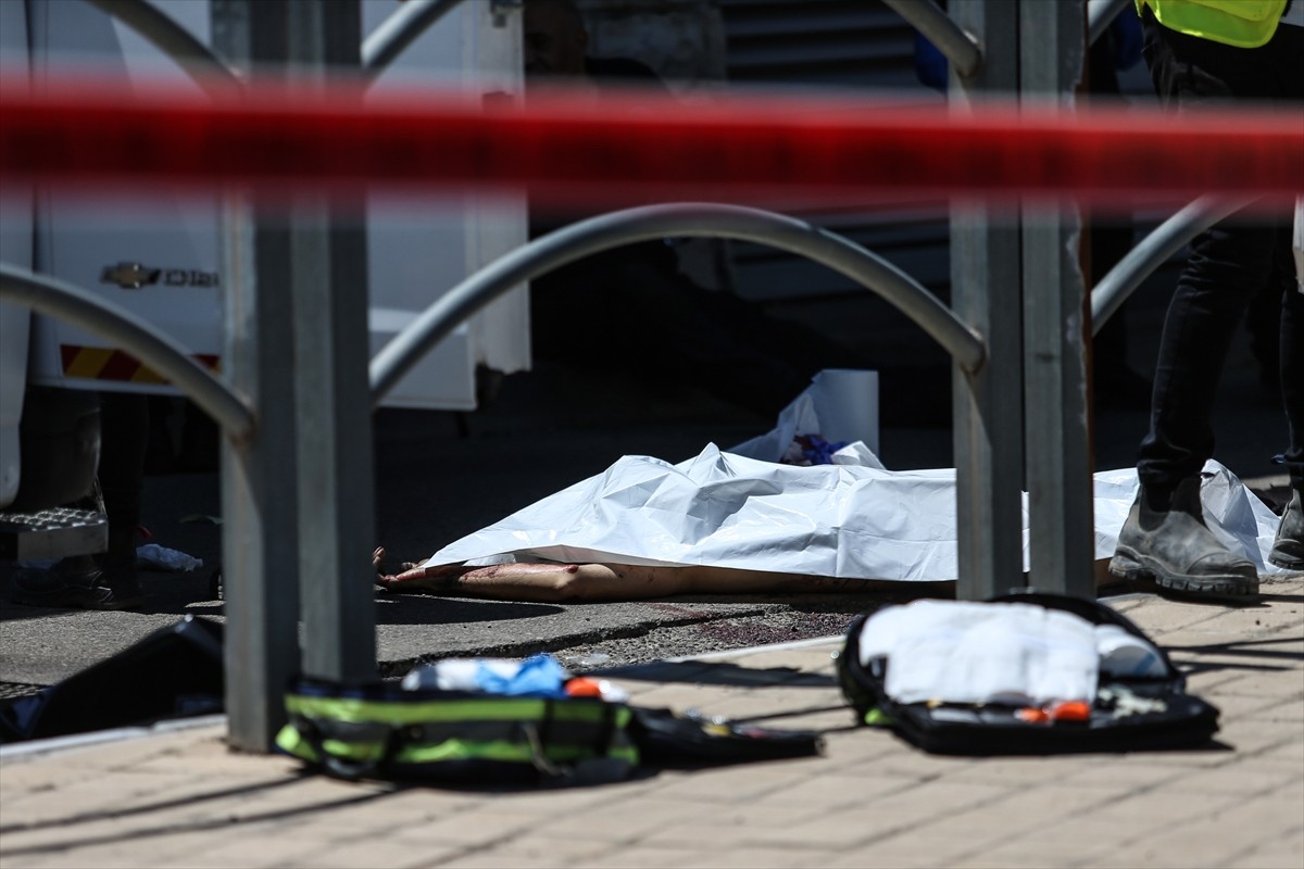 İsrail askerlerinin, Kudüs ile işgal altındaki Batı Şeria’nın Beytüllahim kenti arasındaki askeri...