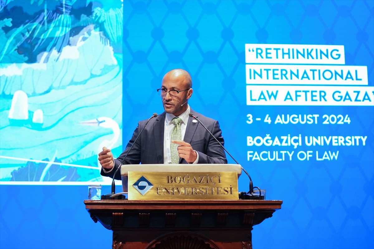 İstanbul'da Anadolu Ajansının (AA) Global İletişim Ortağı olduğu, Boğaziçi Üniversitesi Hukuk...