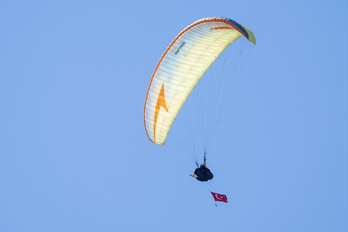 Kars'ta, Büyük Selçuklu Devleti hükümdarı Sultan Alparslan'ın 16 Ağustos 1064'te Ani'yi fethinin...