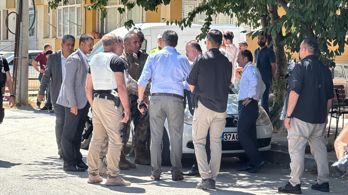 Kastamonu'da 1 polisi şehit eden diğerini yaralayan zanlı, etkisiz hale getirildi. 