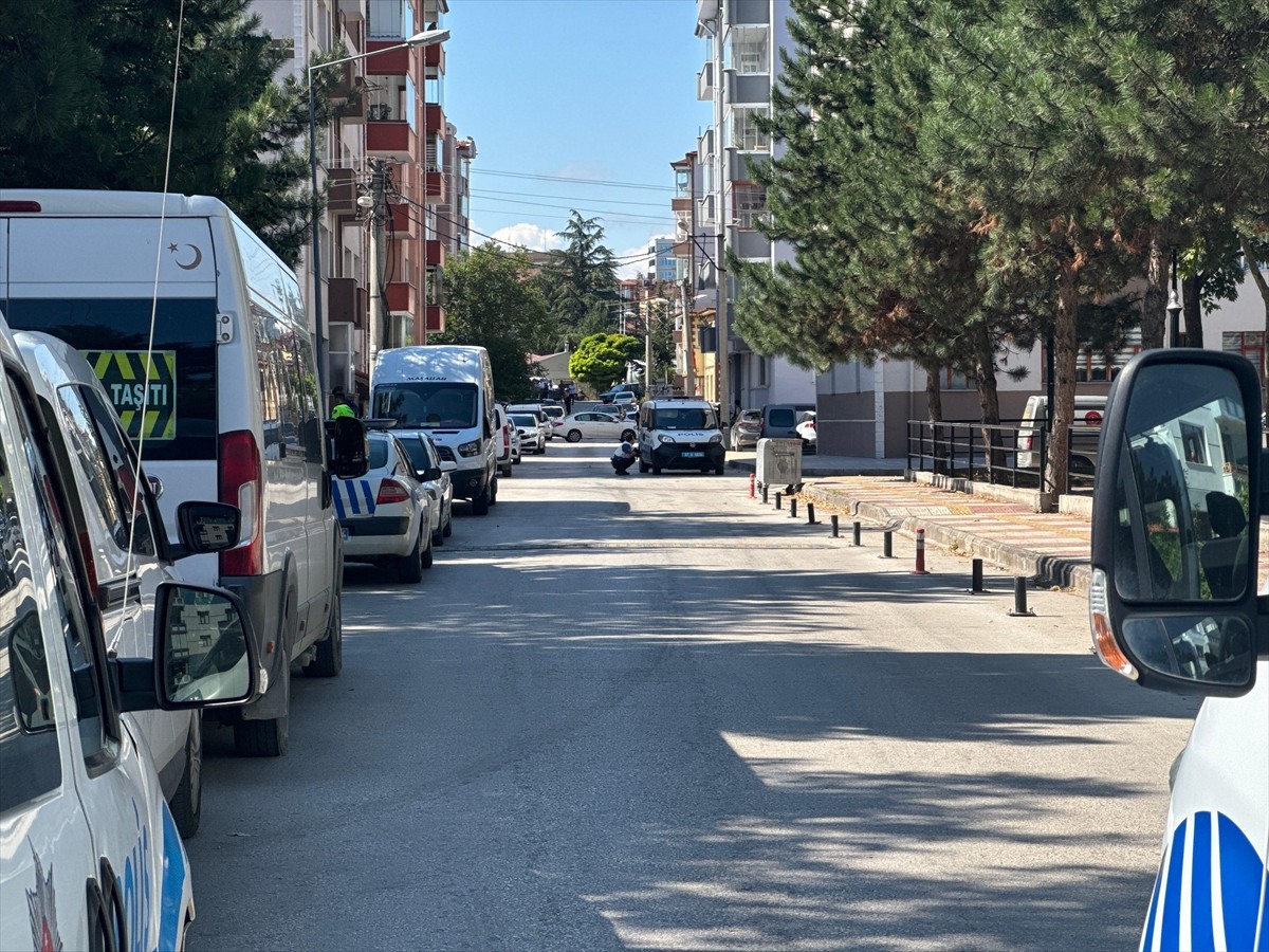 Kastamonu'da 1 polisi şehit eden diğerini yaralayan zanlı, etkisiz hale getirildi. 