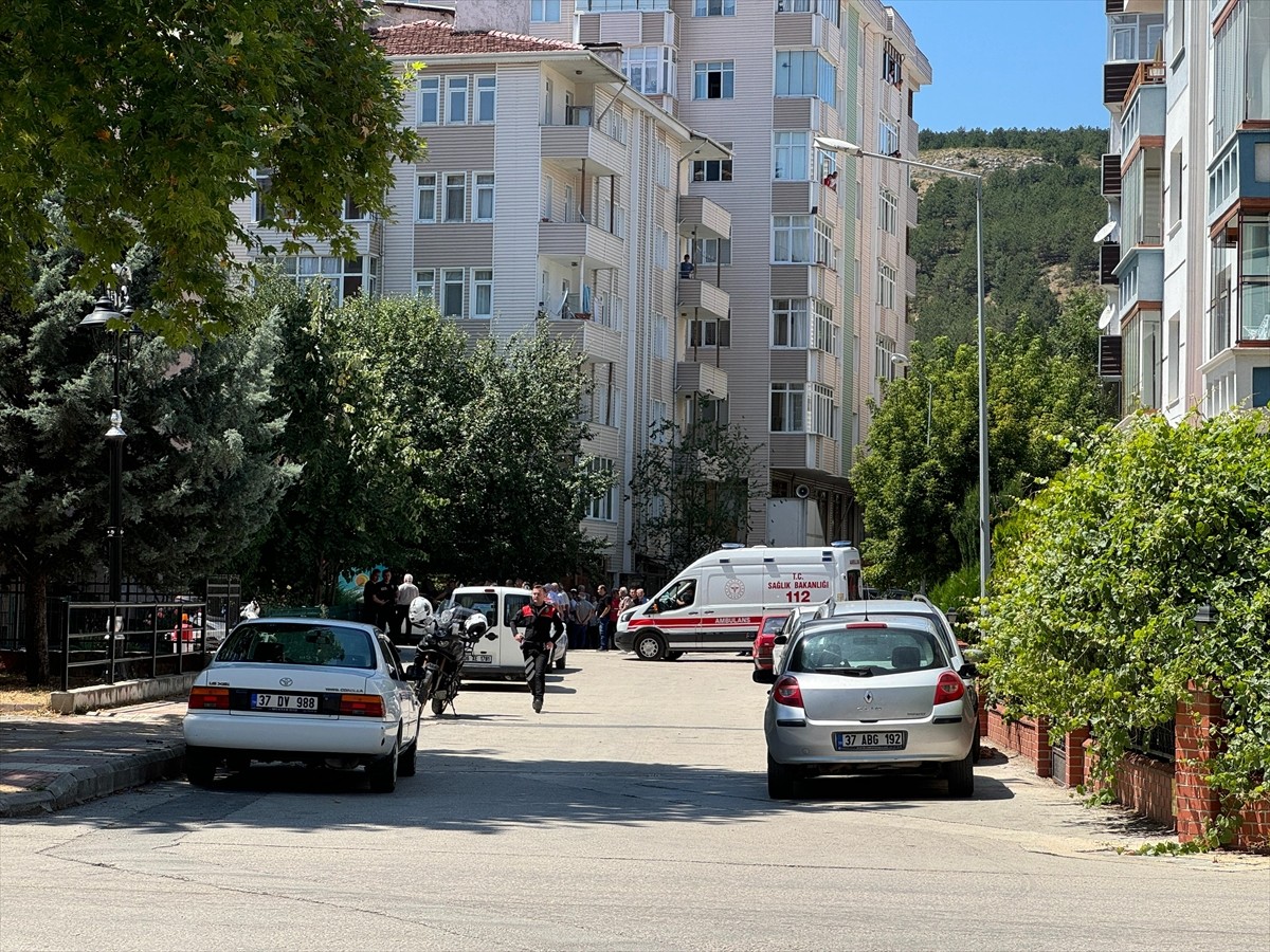 Kastamonu'da 1 polisi şehit eden diğerini yaralayan zanlı, etkisiz hale getirildi. 