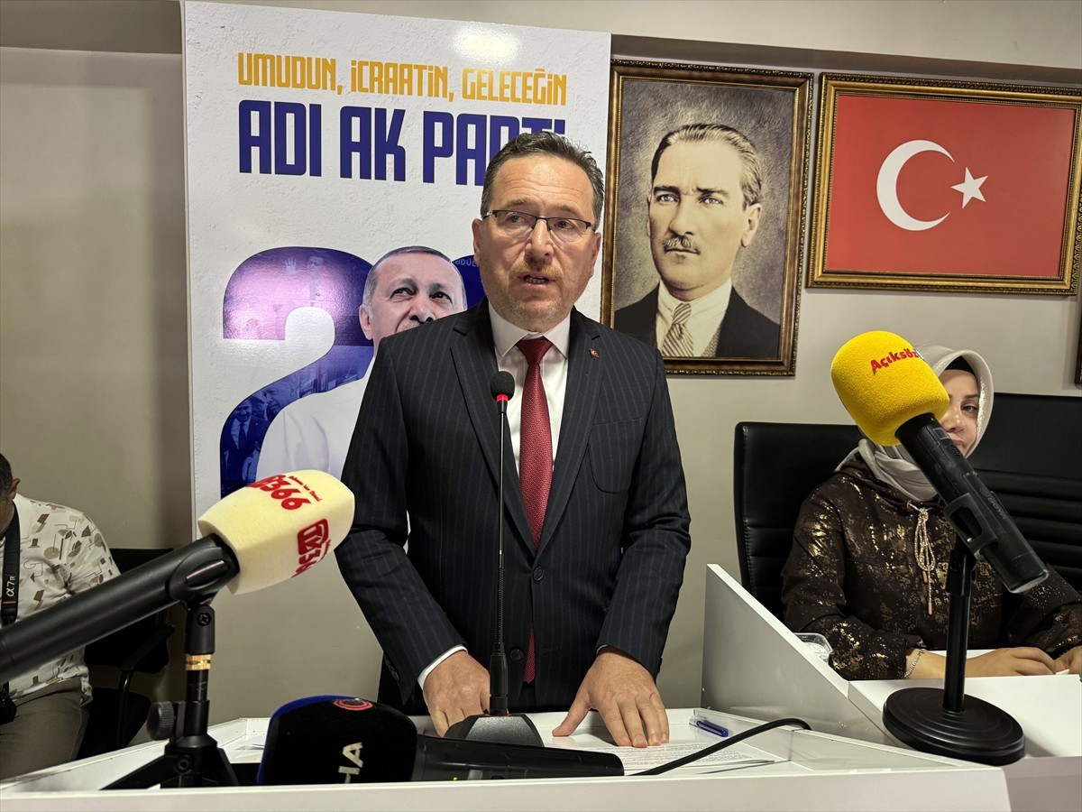 Kastamonu'da, AK Parti'nin 23. kuruluş yıl dönümü dolayısıyla program düzenlendi. AK Parti İl...