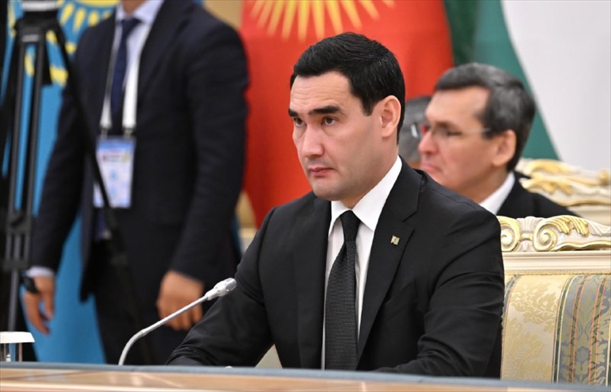 Kazakistan'ın başkenti Astana'da, Kazakistan, Kırgızistan, Özbekistan, Türkmenistan, Tacikistan ve...