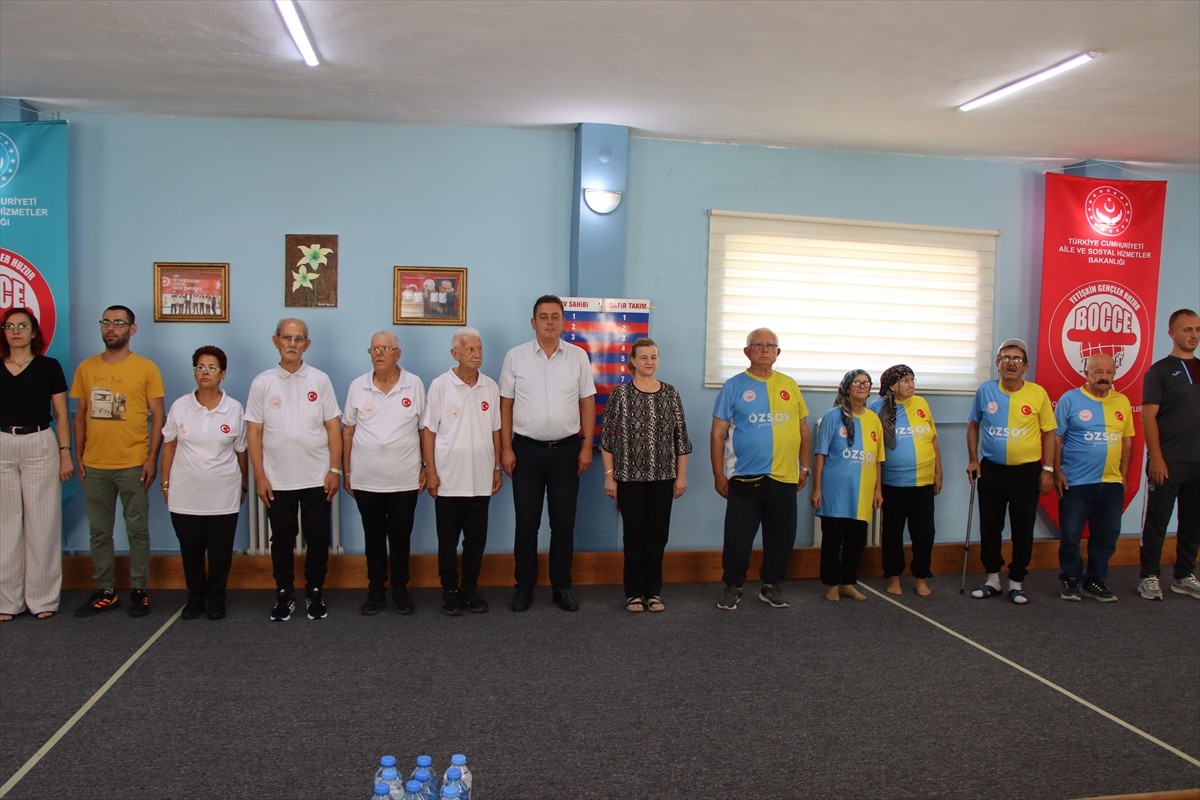 Kırklareli'nde "Yetişkin Gençler Huzur Bocce Şampiyonası" düzenlendi. Kırklareli Huzurevi Yaşlı...